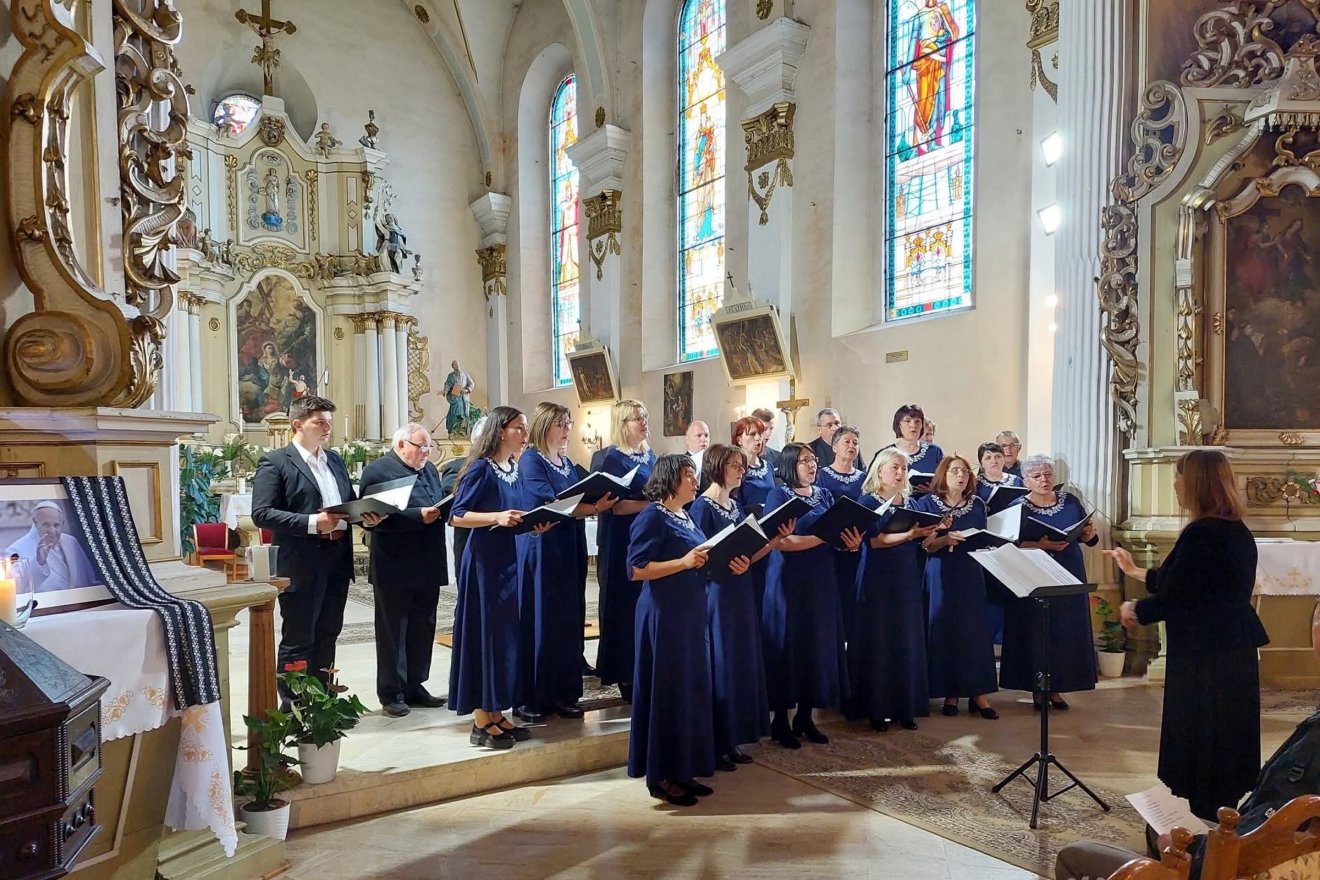Tavaly a templomi énekkarok találkozóján tíz kórus lépett fel