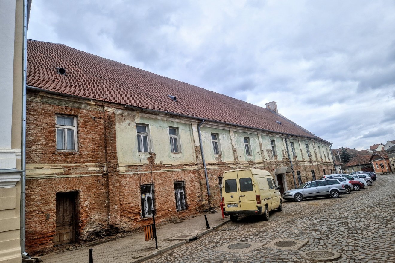 Legutóbbi látogatásakor Hankó Balázs kulturális és innovációs miniszter a rendház déli szárnya felújításához is támogatást ígért