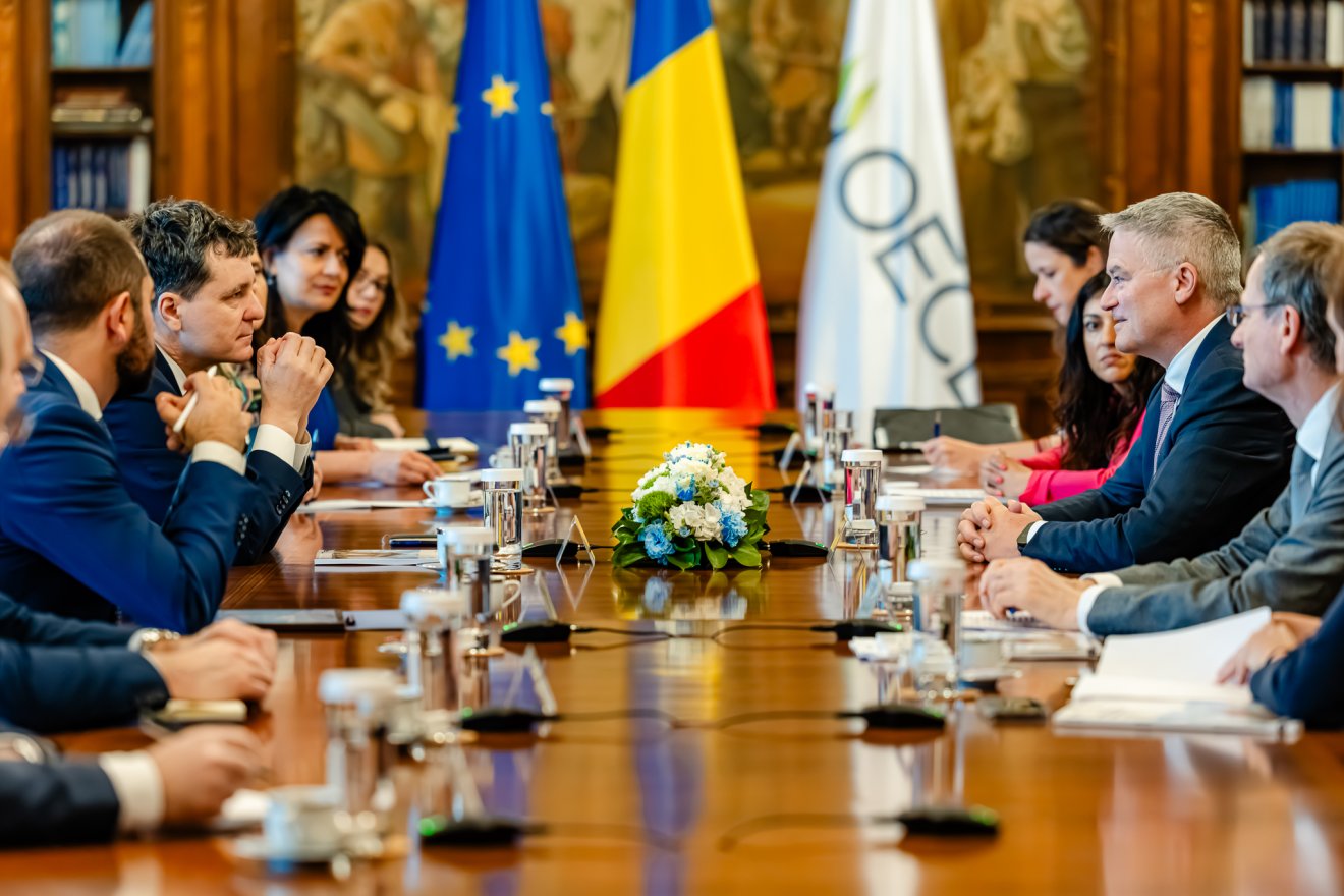 &bullet;  Fotó: Presidency