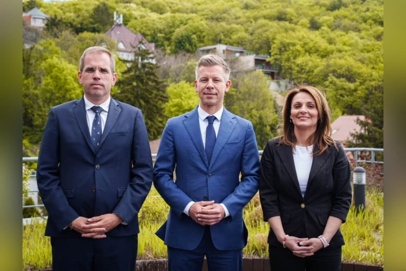 &bullet;  Fotó: Magyar Péter/Facebook