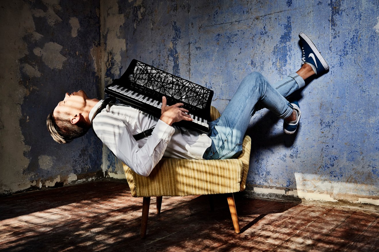 A moldovai, alig 32 éves Pavel Efremov világszerte számos színpadot hódított már meg