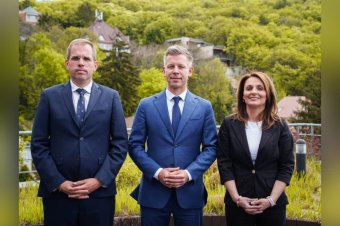 Kormánya két újabb miniszterét nevezte meg Magyar Péter