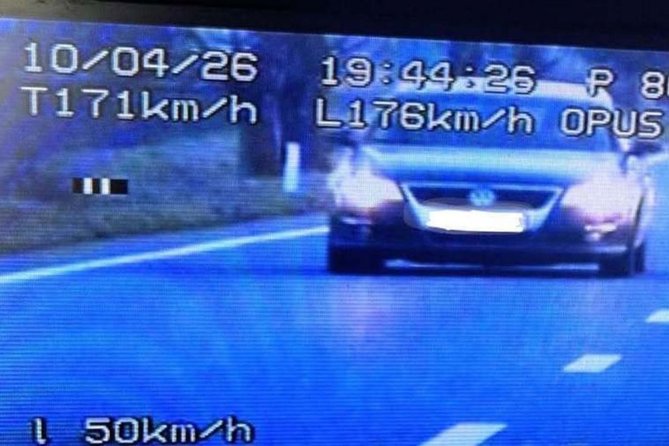 176-tal száguldott a fiatal háziasszony, nehogy odaégjen a húsvéti kalács a sütőben