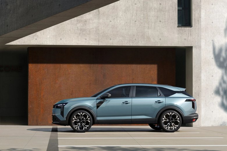 Bemutatták az új Dacia-modellt, a Strikert