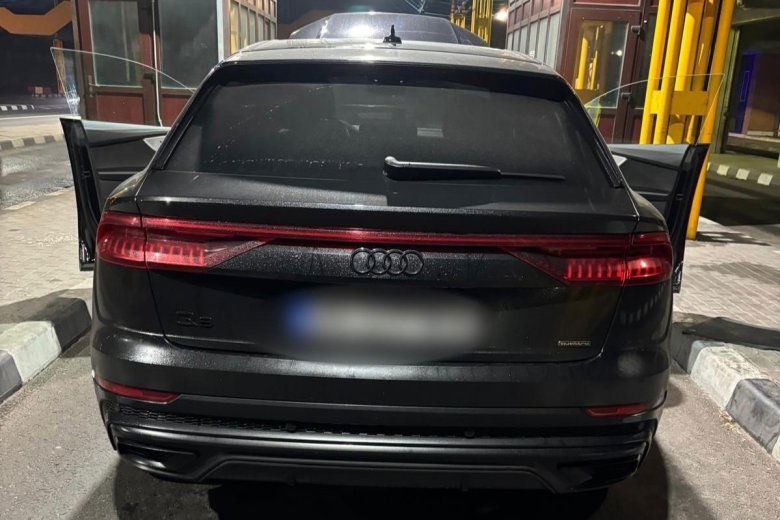 Francia és olasz körözés alatt álló kocsikat adtak el Romániában