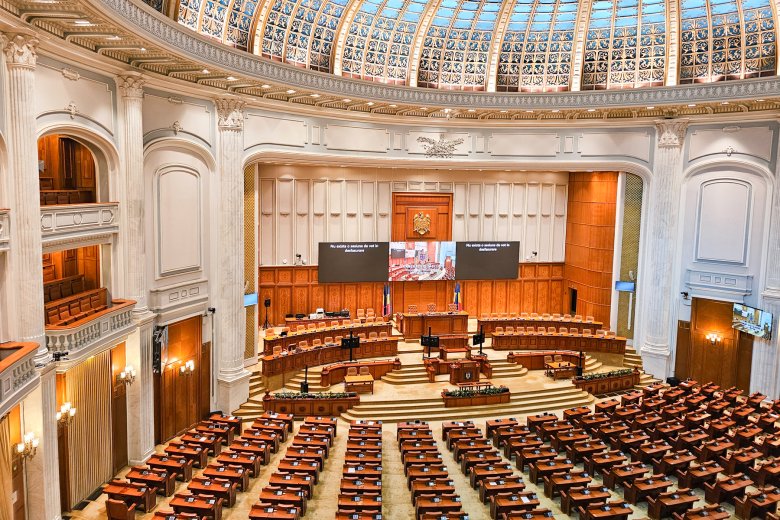 Közösen nyújt be bizalmatlansági indítványt a PSD és az AUR a Bolojan-kormány ellen