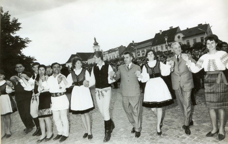 Kitalált „testvéreket”, hamis nyugati örökösöket „gyártott” rutinszerűen a Ceaușescu-rezsim