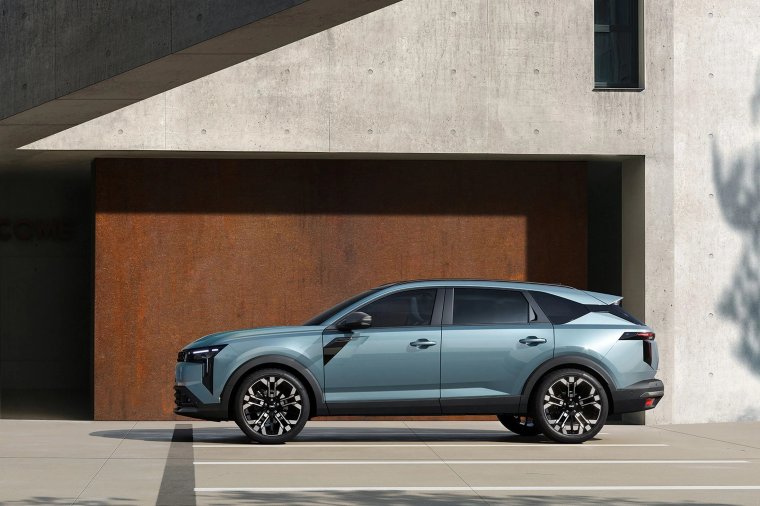 Bemutatták az új Dacia-modellt, a Strikert