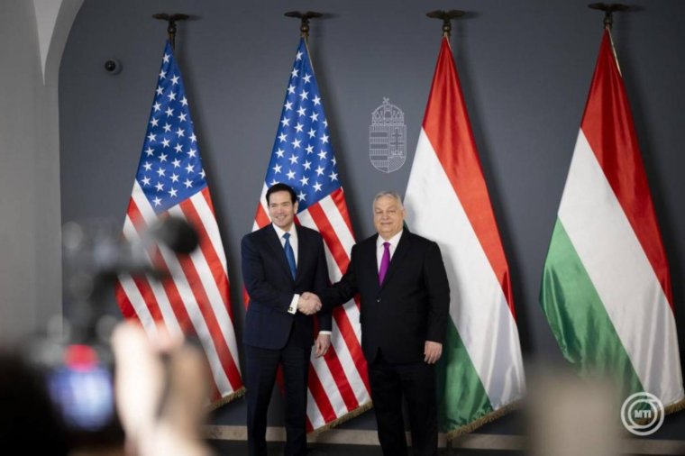 Orbán Viktor: Magyarország támogatja az Egyesült Államok ukrajnai béketörekvéseit