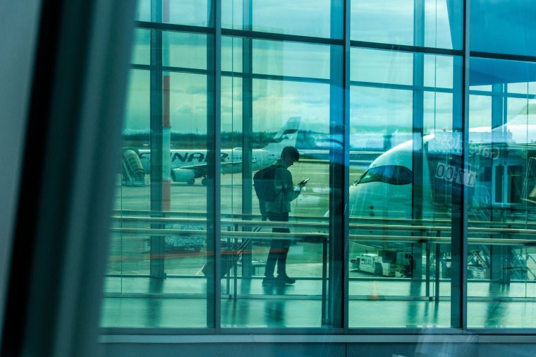 Ez ám a fejlődés! Tizennégy év után ismét iható a csapvíz a bukaresti Henri Coandă nemzetközi repülőtéren