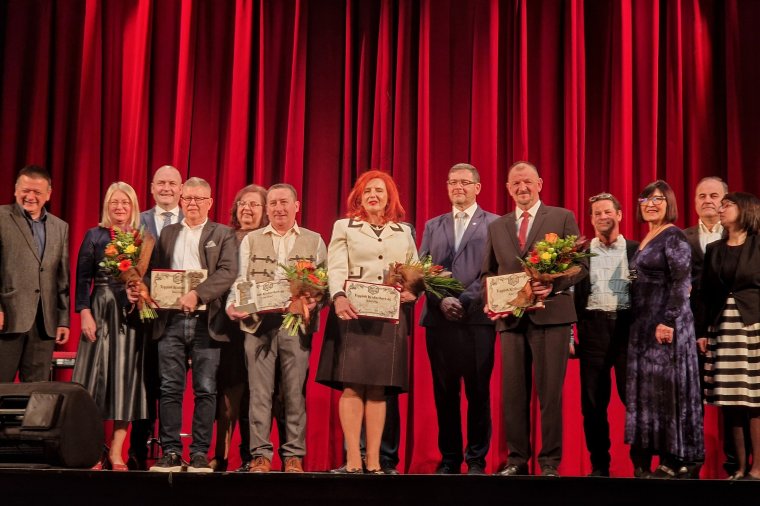 Az önzetlen közösségszolgálat díjazása Kézdivásárhelyen