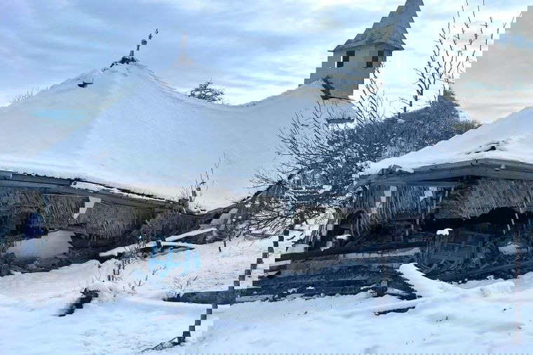 Műemlék volt – most már csak emlék: összeomlott az újlaki fatemplom