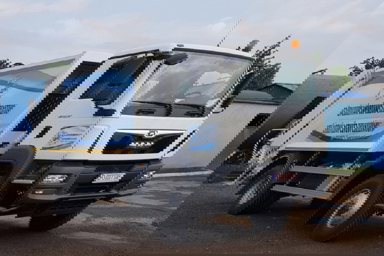 A TEGA évente 4–6 gépjárművet vásárol, ezzel is csökkentve a szolgáltatása árát