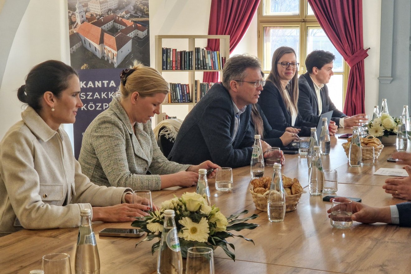 &bullet;  Fotó: Kocsis Károly