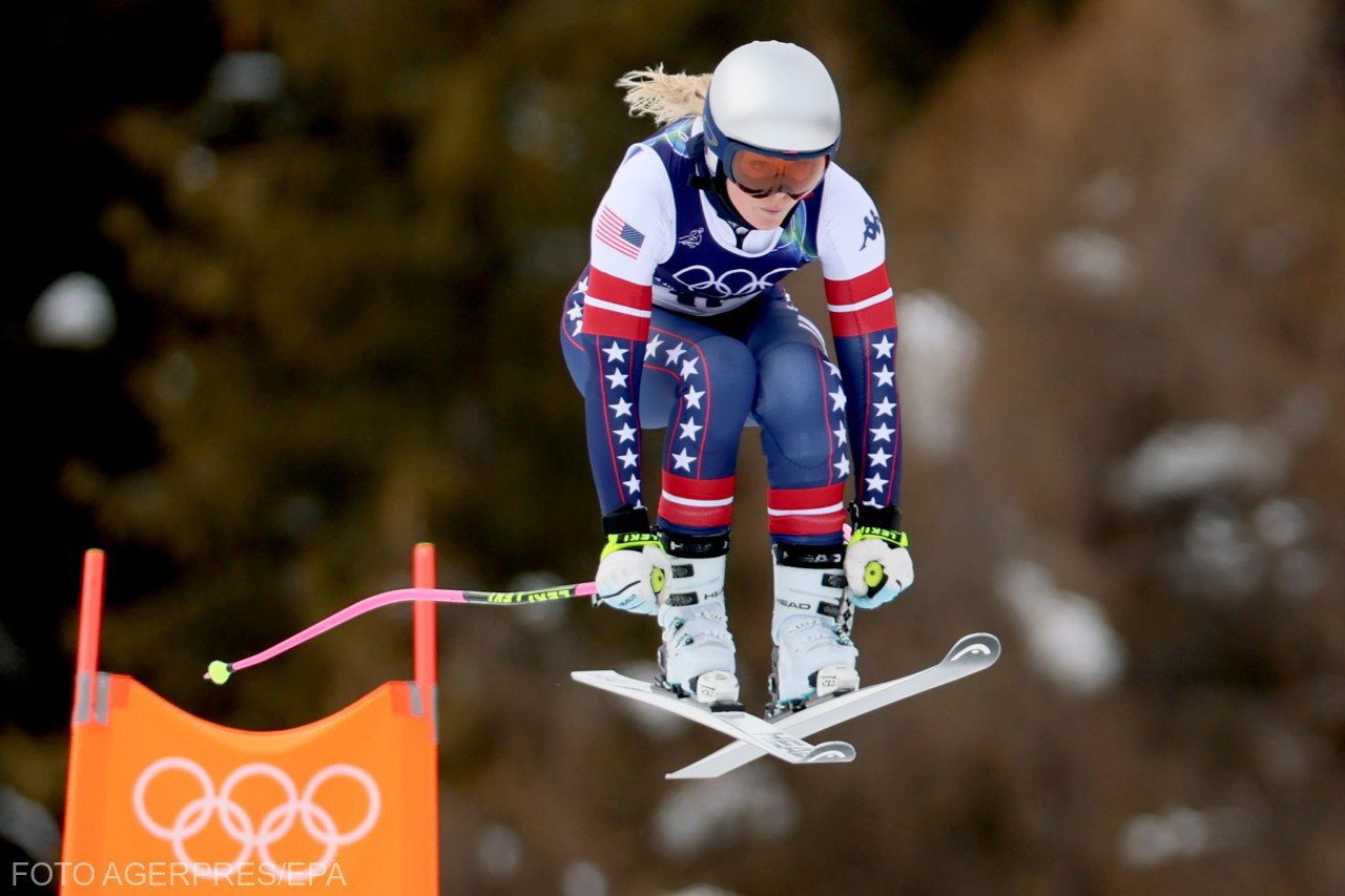 Lindsey Vonn lenyűgöző visszatérése szívszorító véget ért a női lesiklásban &bullet;  Fotó: Andrea Solero/EPA/Agerpres