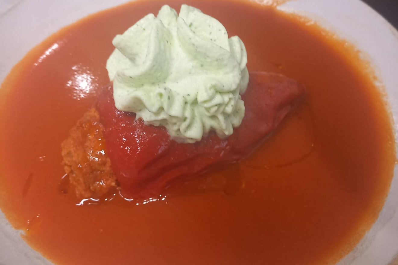 Töltött paprika tárkonyhabbal