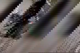 Késsel fenyegetőzött egy bentlakásos fiatal, földre teperték a csendőrök – videóval