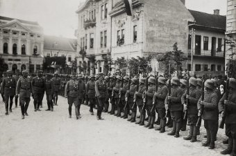 Királyok, császárok, államfők a céhes városban