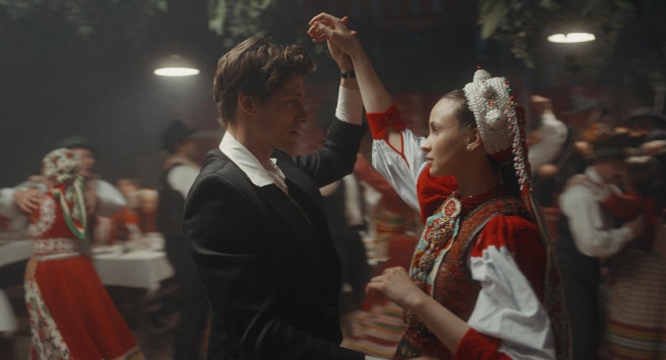 Négy székelyföldi városban vetítik premier előtt a Magyar mennyegző című filmet