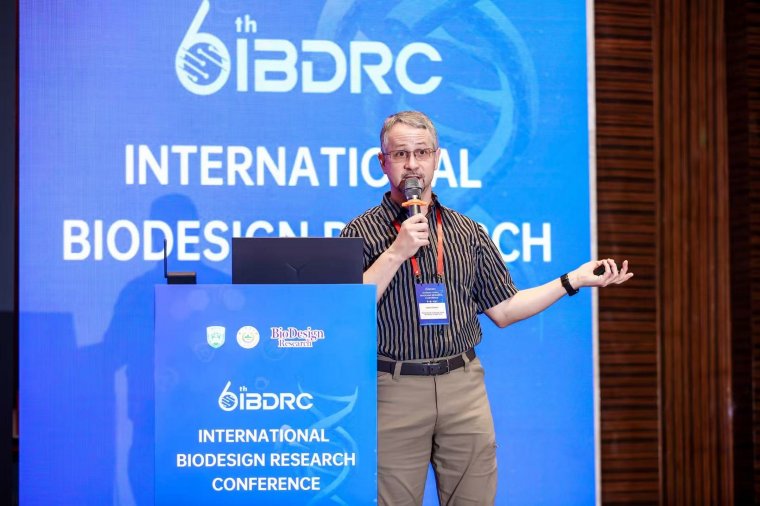 Székelyföldről indult, a rákkutatás élvonalában dolgozik