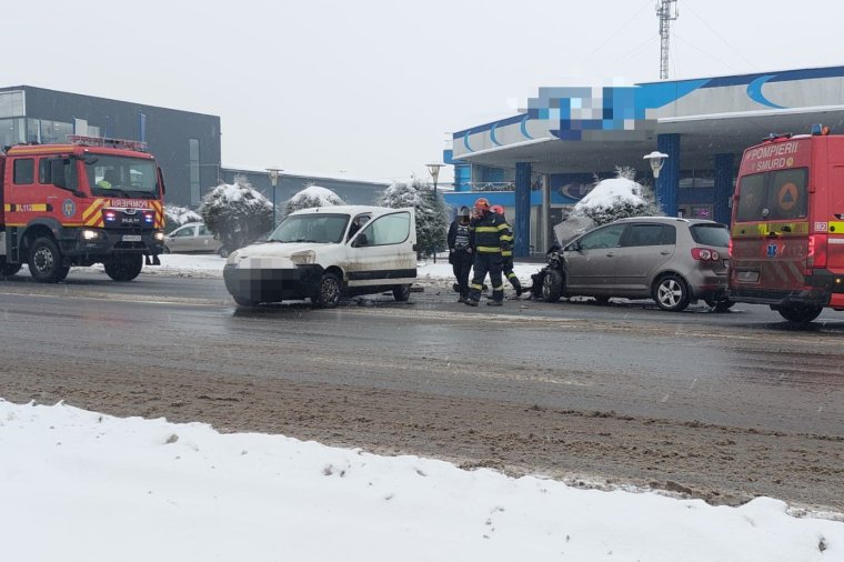 Baleset akadályozza a forgalmat Maroskeresztúron