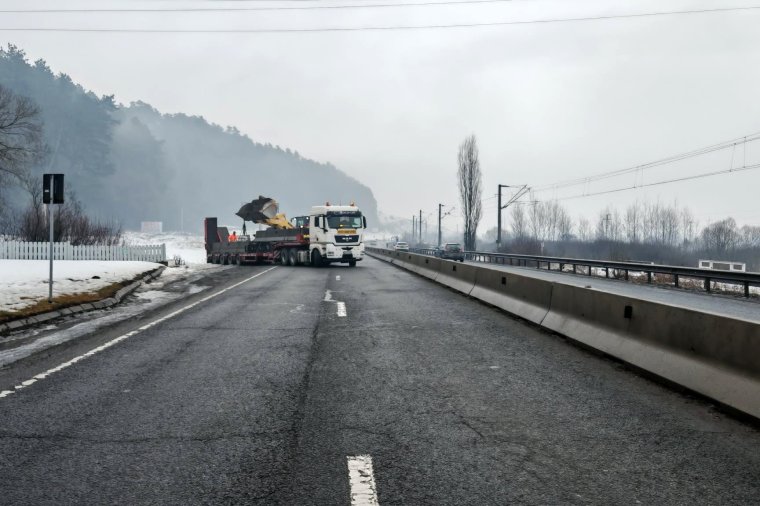 Munkálatok lassítják a közlekedést Csíkszereda Csíkszentkirály felőli kijáratánál