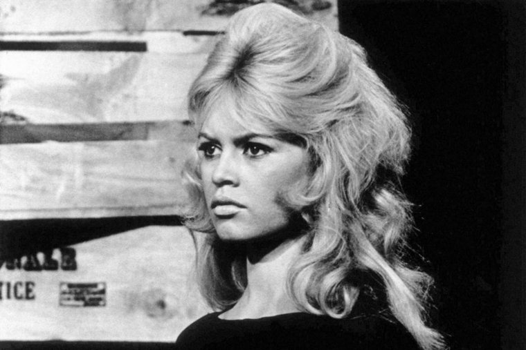 Elhunyt Brigitte Bardot francia színészlegenda