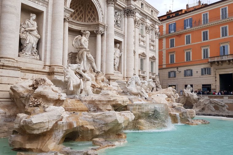 Fizetőssé teszik a római Trevi-kutat – megvan, hogy mennyi pénz jöhet be