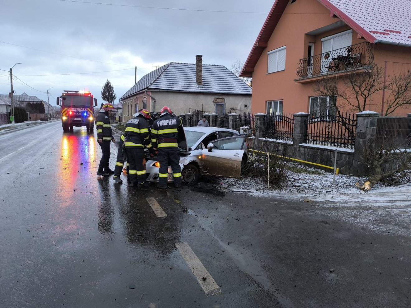 &bullet;  Fotó: Maros megyei tűzoltóság