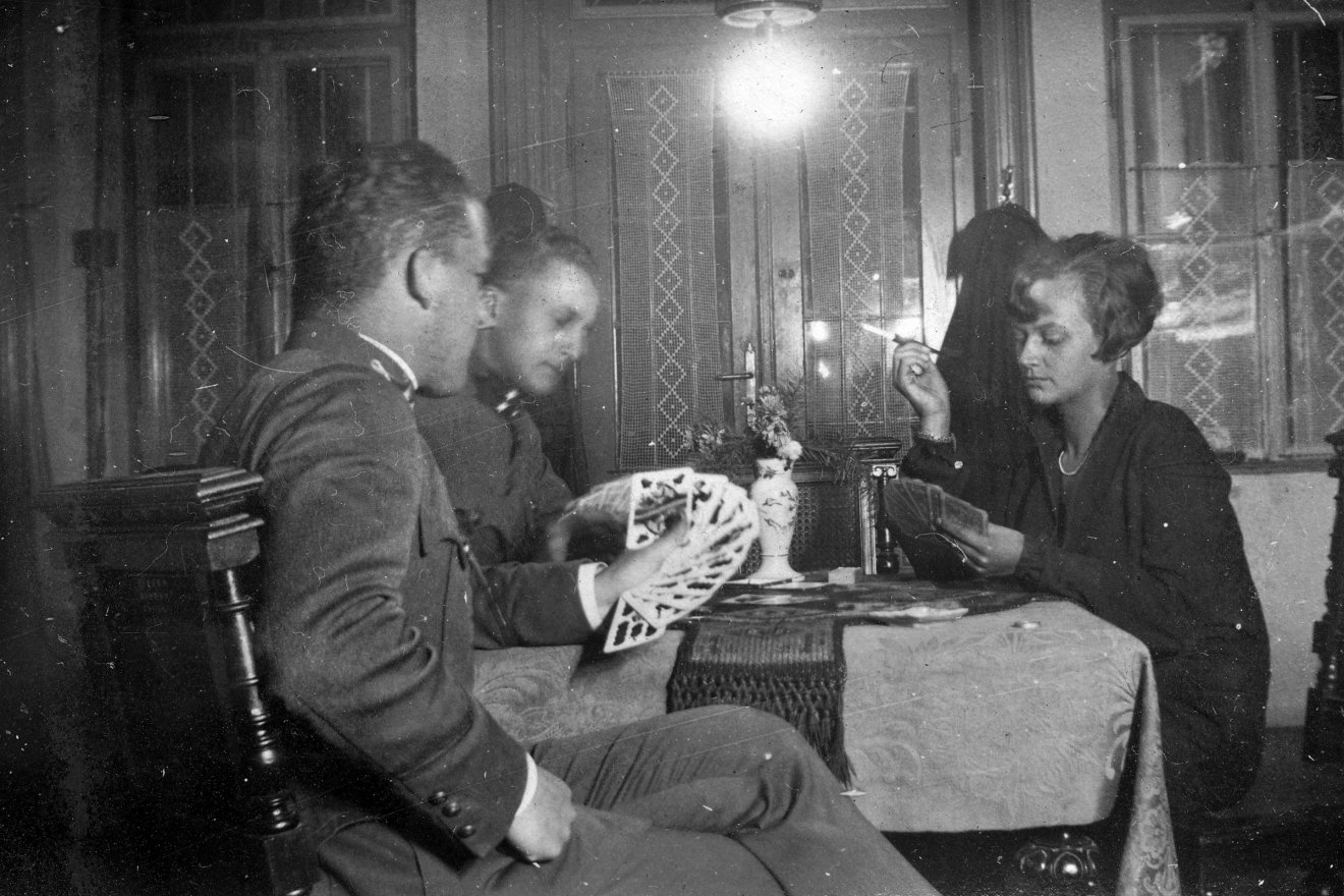 Kártyázók 1928-ban