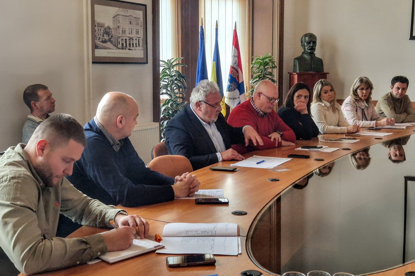 Bokor Tibor polgármester újra elmondta, Kézdivásárhelyen a lehető legalacsonyabban tartották a helyi adók szintjét