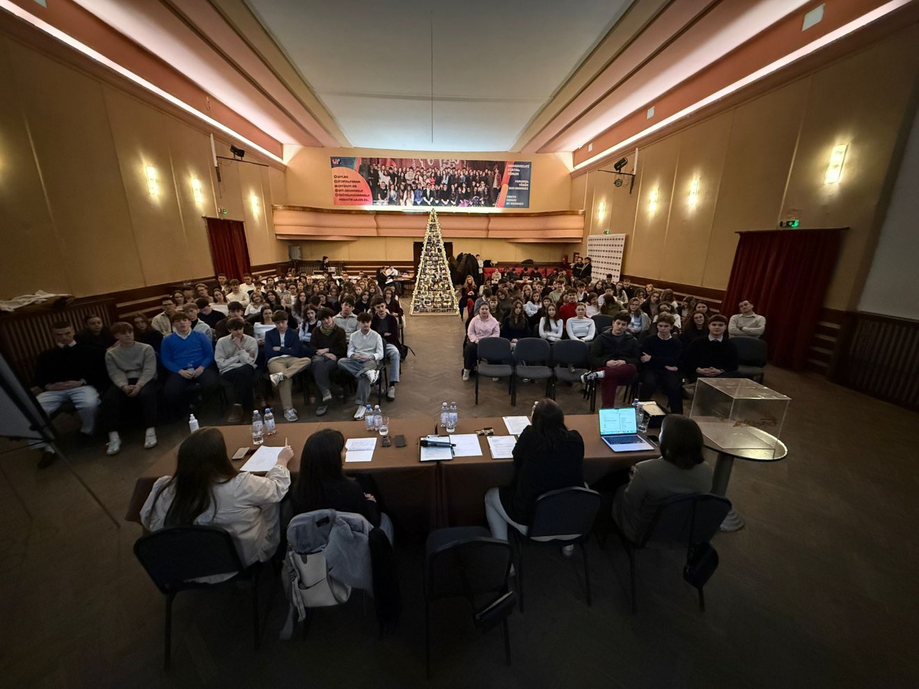 &bullet;  Fotó: Udvarhelyi Fiatal Fórum (UFF)