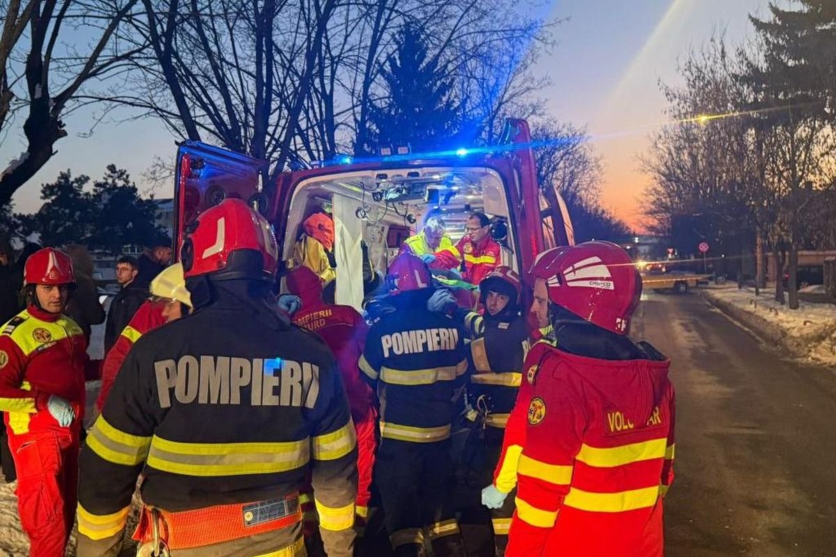 &bullet;  Fotó: Beszterce-Naszód megyei tűzoltóság