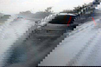 Ittas román sofőr hajtott szemben a forgalommal egy németországi autópályán – összefogtak ellene