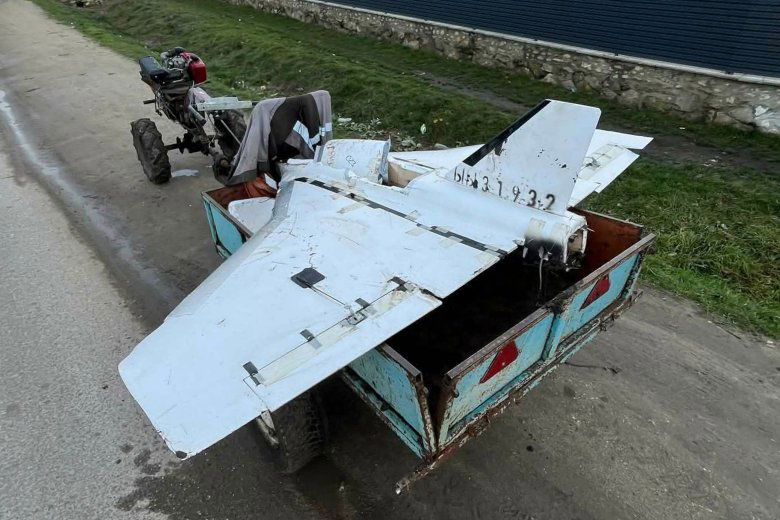 Játéknak hittek egy Moldovában lezuhant orosz drónt és szétszerelték