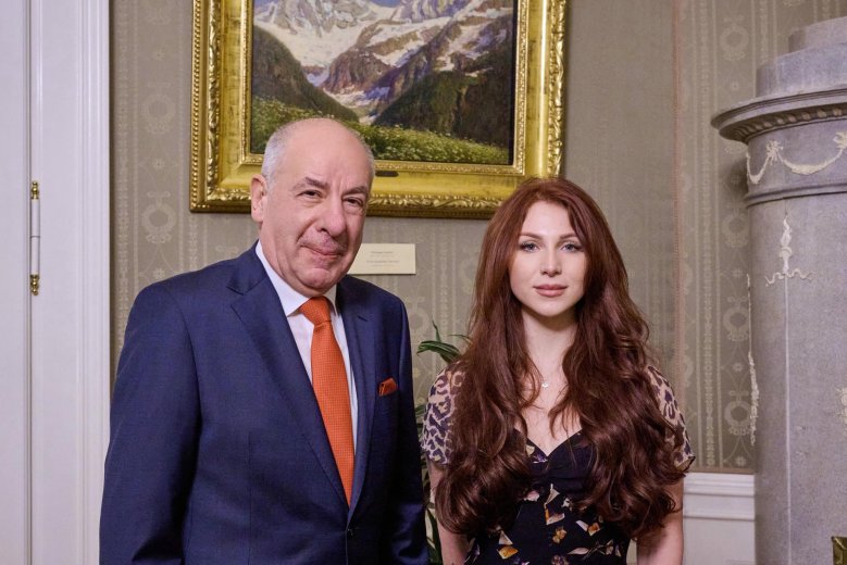 Sántha Xéniát fogadta hivatalában Sulyok Tamás államfő