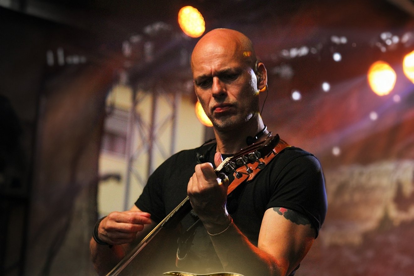 A Van zenekar oszlopos tagja, Dickmann Roland