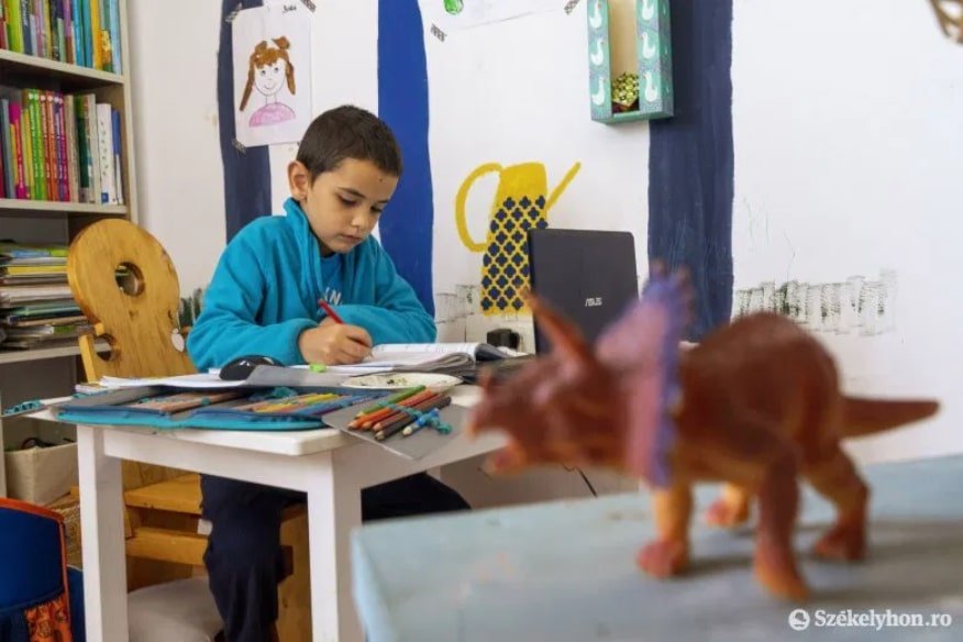Egy elemi osztályos gyerek legtöbb egy órát tölthet házi feladatok megoldásával a szabályzat szerint • Fotó: Haáz Vince