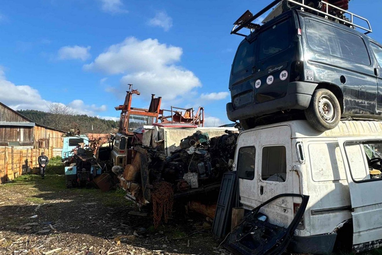 Közel 400 ezer lejnyi bírság, öt felfüggesztés a novemberi mérleg. Ez az autóbontó sem úszta meg