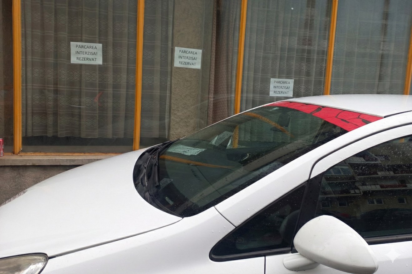 Nem jogszerű, ha az üzletvezető csak kitesz egy feliratot