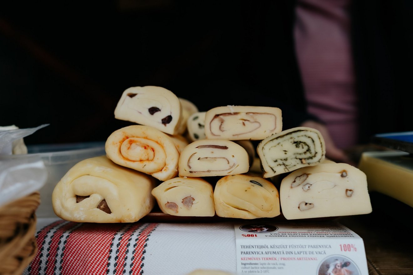 A füstölt parenyica sem elérhetetlen Székelyföldön