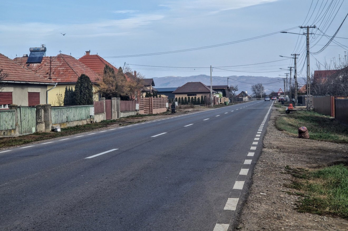 Előbb-utóbb itt is járda és kerékpárút fog végigvezetni