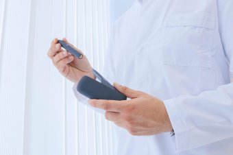 Nem tartották be a szabályokat, több mint 130 millió lejes bírságot kapott három dohányipari cég a Versenytanácstól