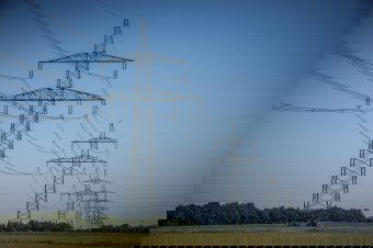 Több mint 15 ezer ember maradt áram nélkül a havazás miatt az egyik erdélyi megyében