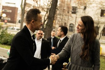 Biztonság, gazdaság, Schengen-hatás: kulcskérdésekről tárgyalt a magyar és a román külügyminiszter