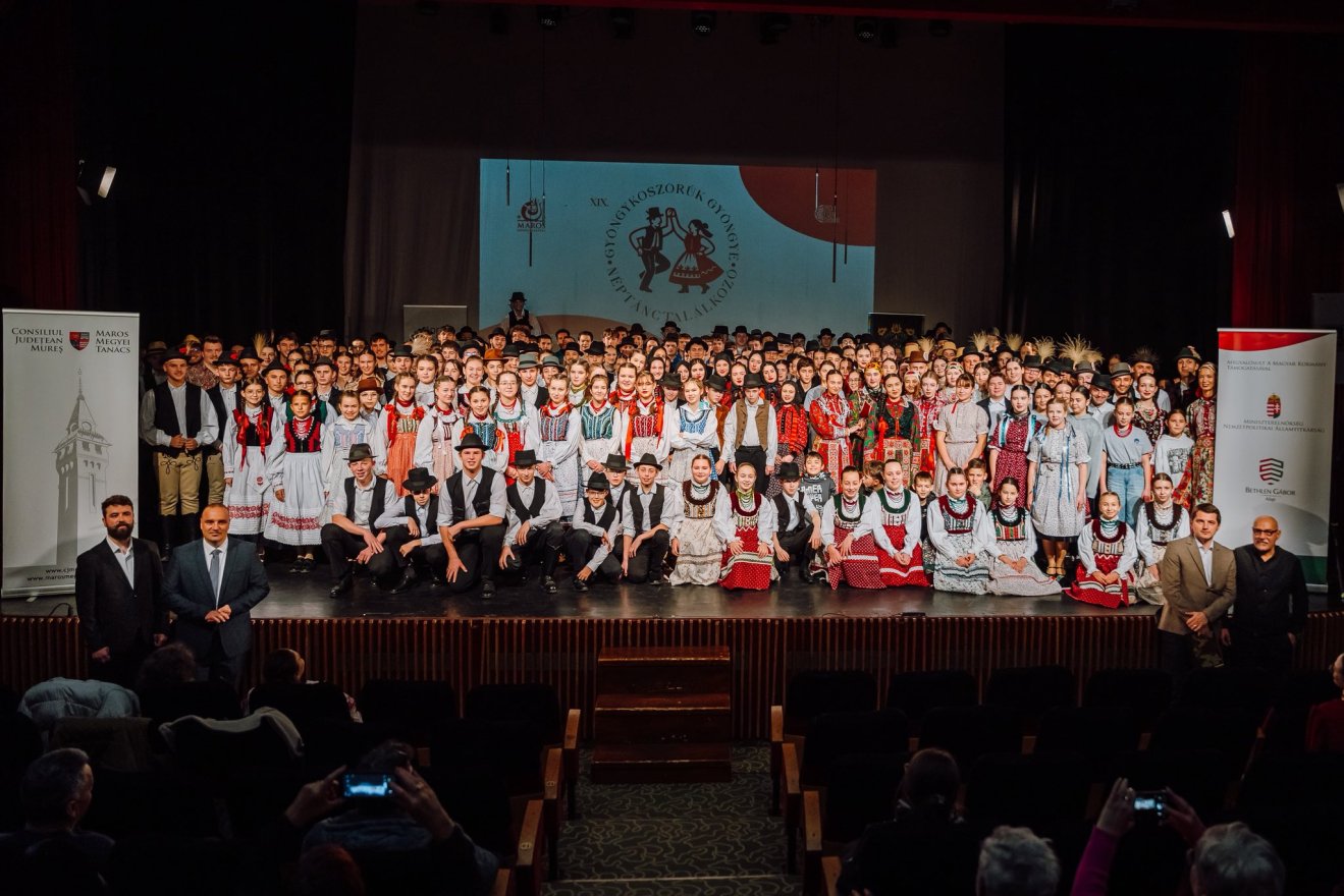 Közösségi munkájáért díjazták a Bekecs Táncegyesületet