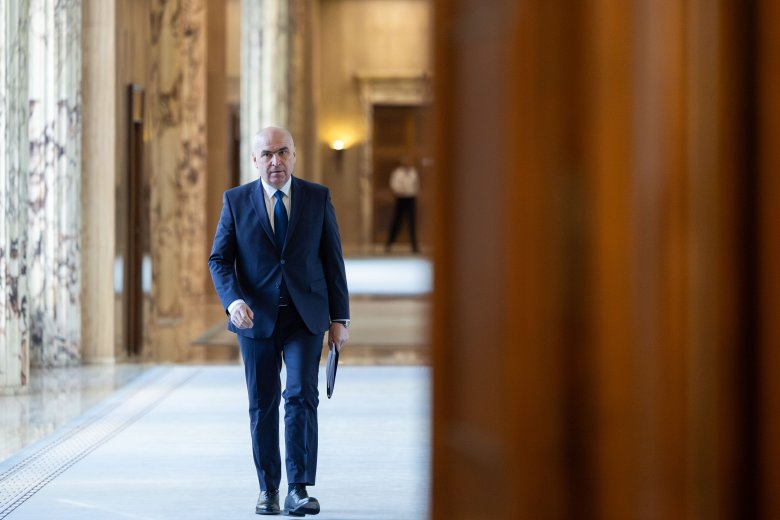 Bolojant is megkörnyékezte egy volt hírszerzőtisztek által támogatott, korrupcióval gyanúsított üzletember