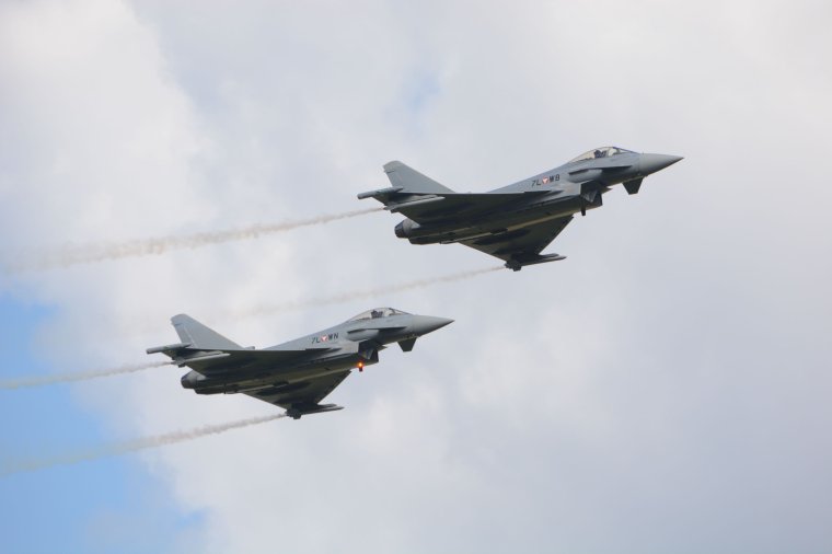 Előbb F-16-os, aztán Eurofighter vadászgépek szálltak fel az éjszaka Romániában orosz harci drónok miatt