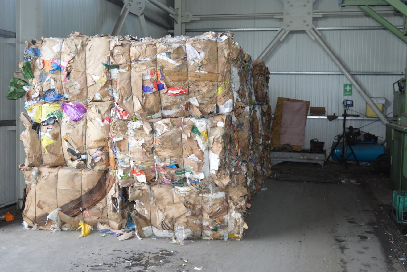 A karton maradt a háromszéki hulladékgazdálkodók fő bevételi forrása