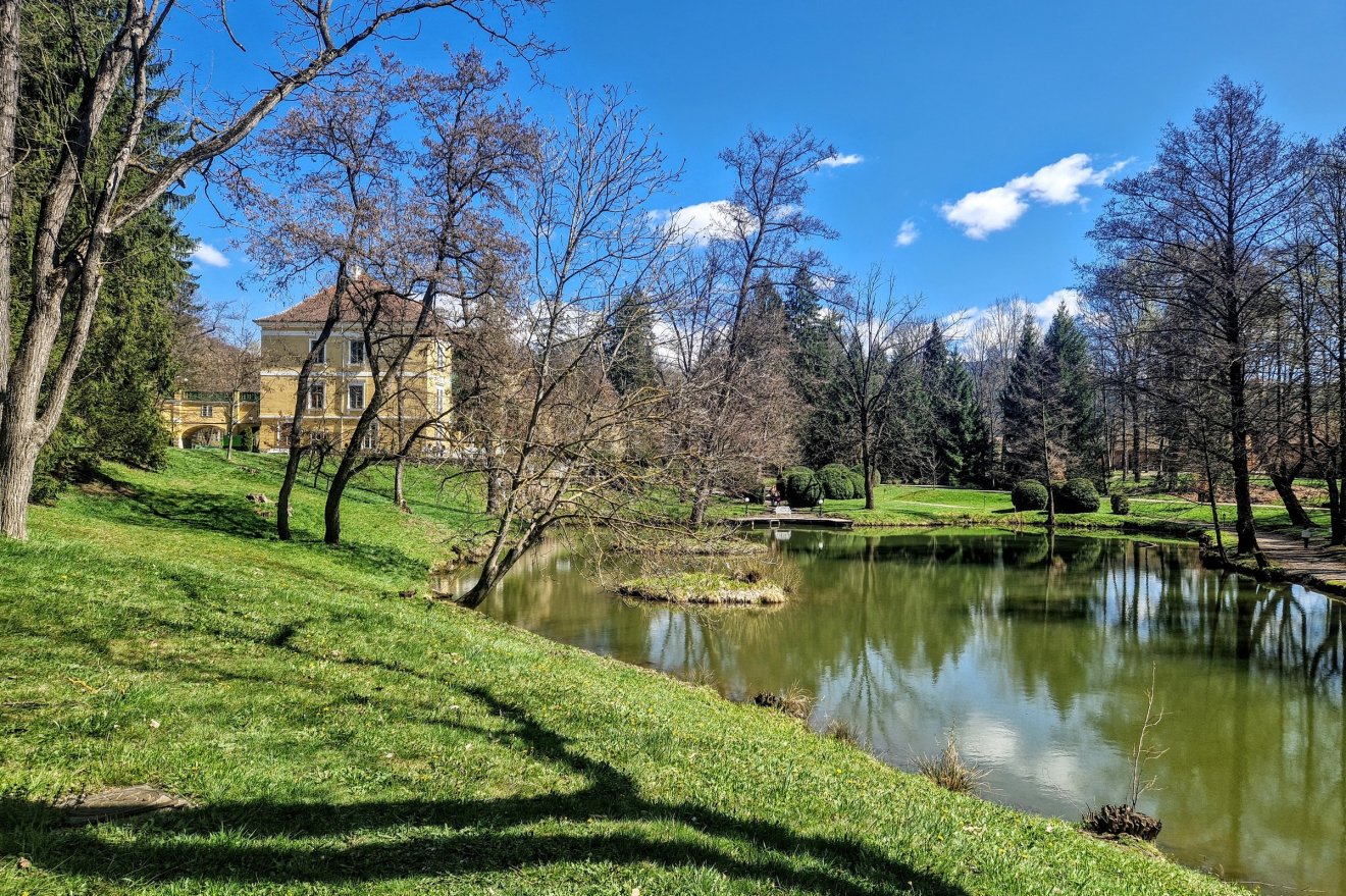 Festői környezetbe zajlik a huszadik kolbászparádé